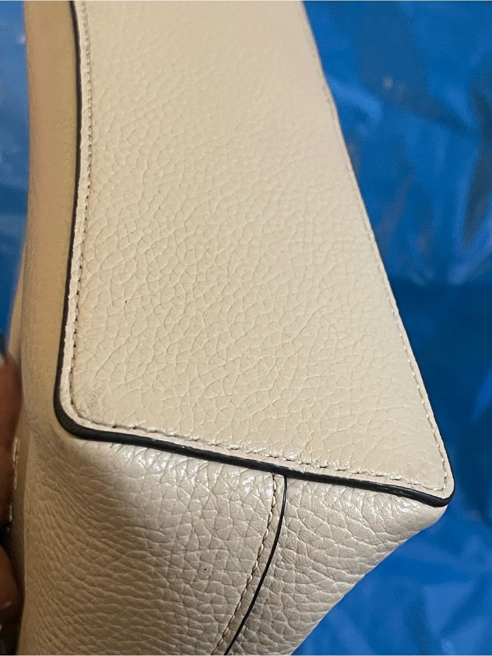 Kate Spade Harlow pebble, leather warm beige Crossbody retail $279 - Picture 5 of 10